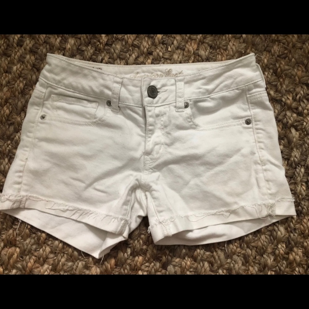 American Eagle white shorts